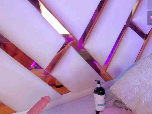 Gisell-Montoy webcam