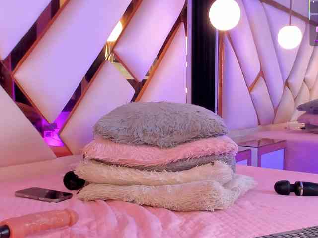 Gisell-Montoy webcam