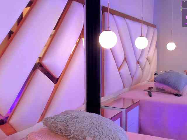 Gisell-Montoy webcam