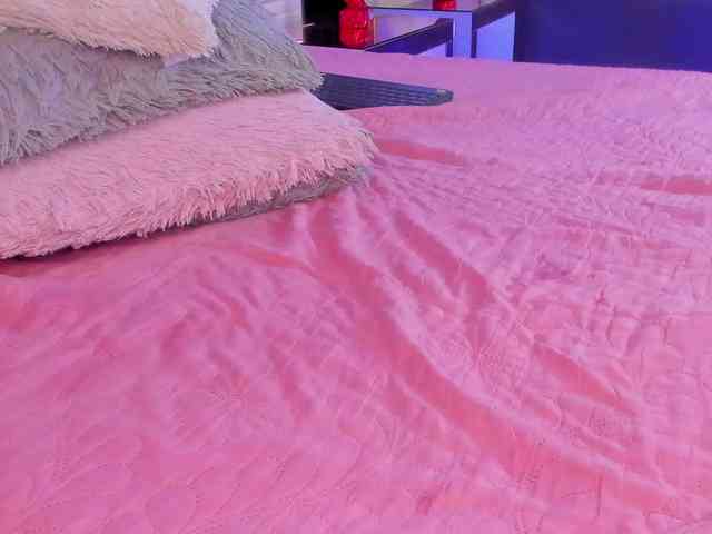 Gisell-Montoy webcam