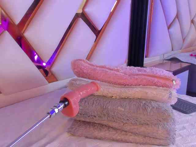 Gisell-Montoy webcam