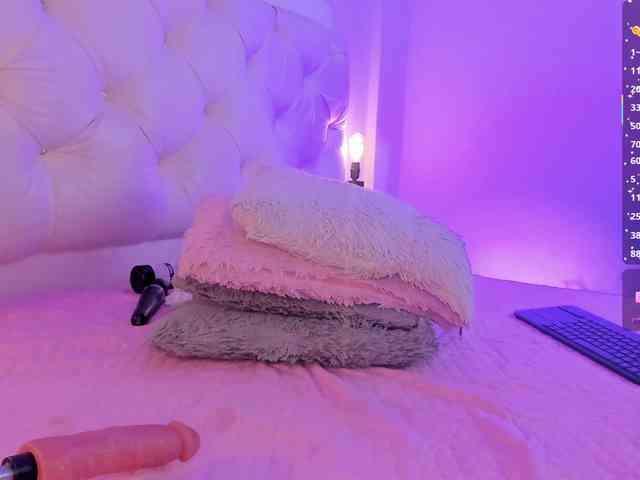 Gisell-Montoy webcam