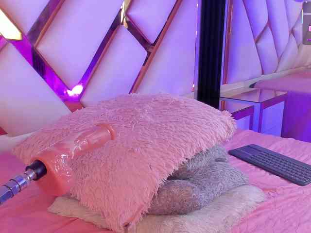 Gisell-Montoy webcam