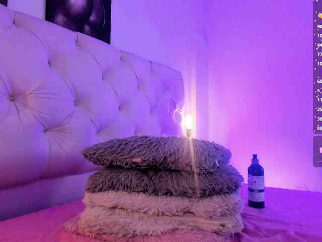 Gisell-Montoy webcam