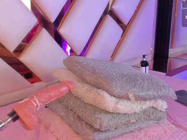 Gisell-Montoy webcam