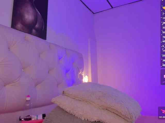 Gisell-Montoy webcam