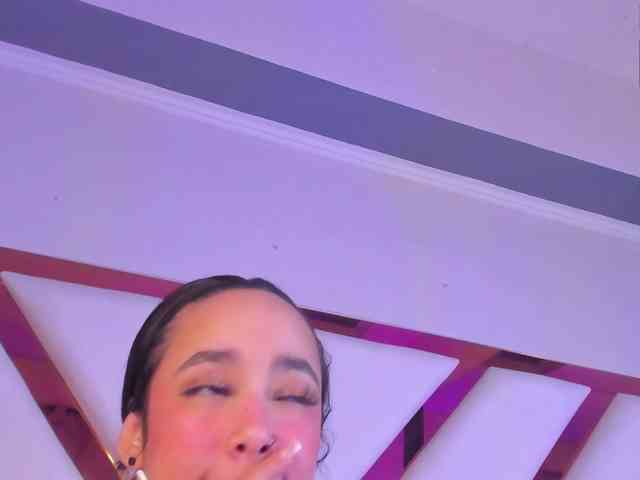 Gisell-Montoy webcam