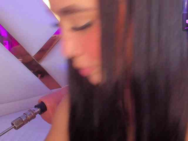 Gisell-Montoy webcam