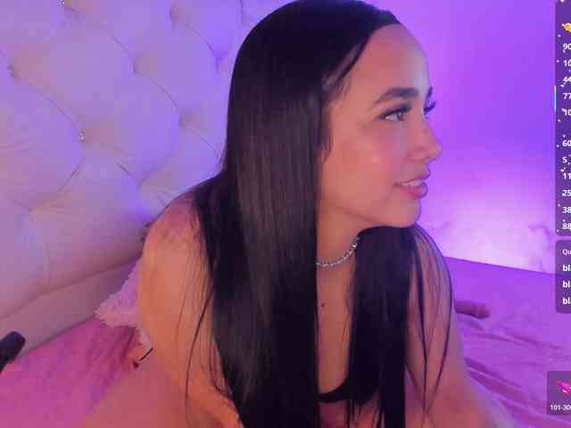 Gisell-Montoy webcam