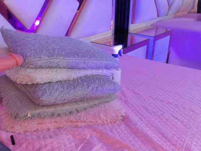 Gisell-Montoy webcam