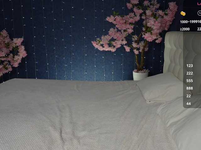 Mirror-Girl's BongaCams show and profile