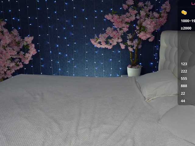 Mirror-Girl's BongaCams show and profile