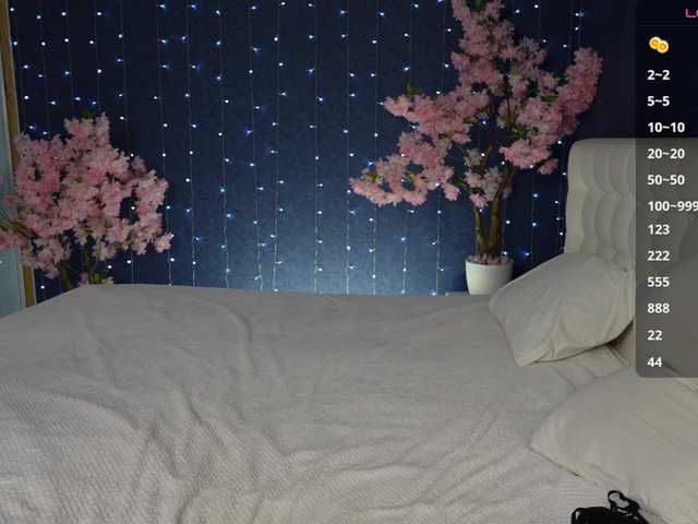 Mirror-Girl's BongaCams show and profile