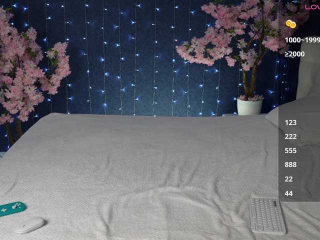 Mirror-Girl's BongaCams show and profile