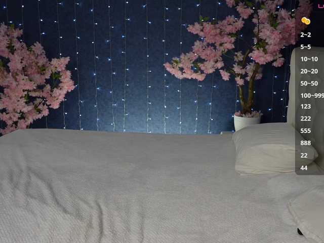 Mirror-Girl's BongaCams show and profile