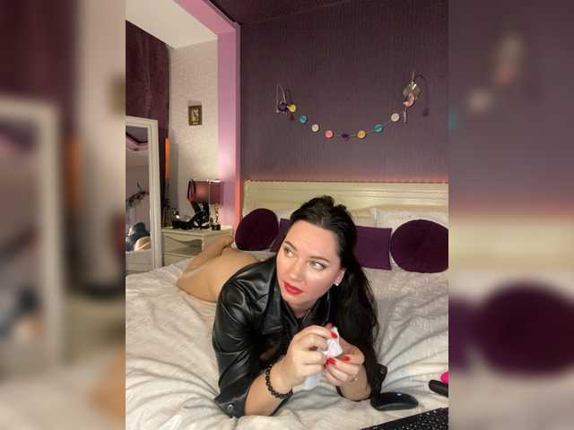 Sex chat gratuit in direct cu hungryforme pe BongaCams