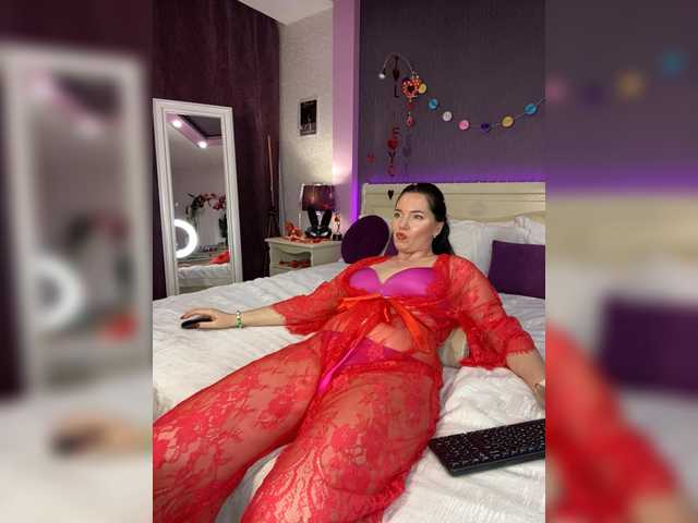 hungryforme's BongaCams show and profile