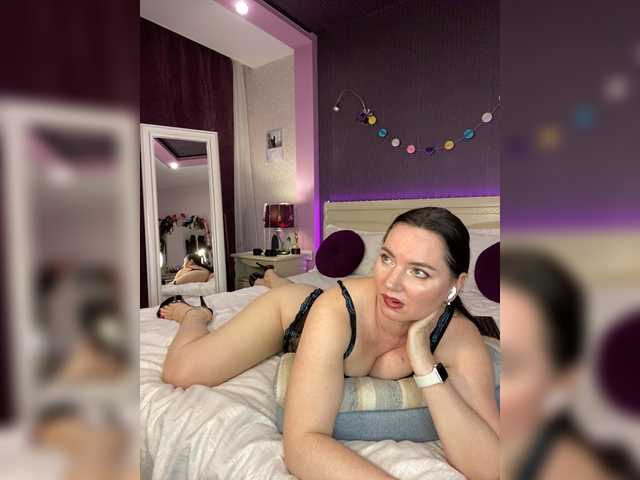 hungryforme's BongaCams show and profile