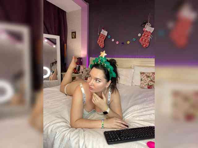 hungryforme Live Webcam on BongaCams