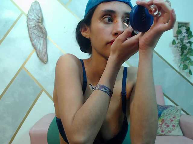 Roxana_ webcam bongacams model stream image