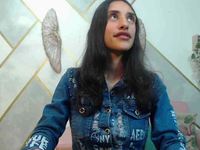 Roxana_ webcam
