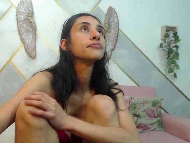 Cyrano-Roxana Live Webcam on BongaCams