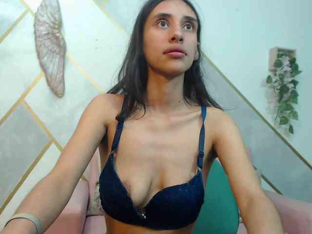 Roxana_ webcam