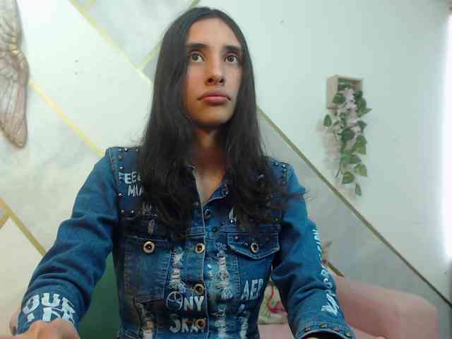 Roxana_ webcam