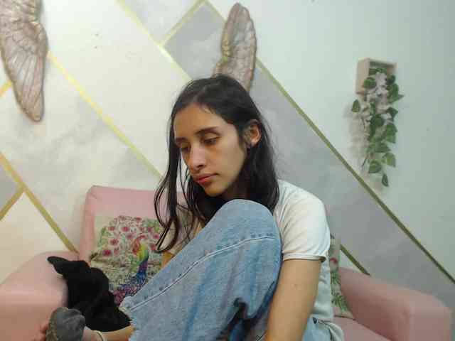 Roxana_ webcam