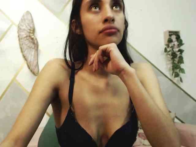 dirty chat room Cyrano-Roxana