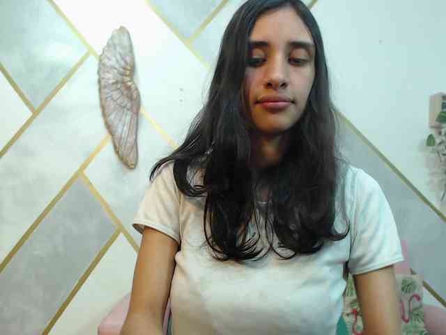 Roxana_ webcam