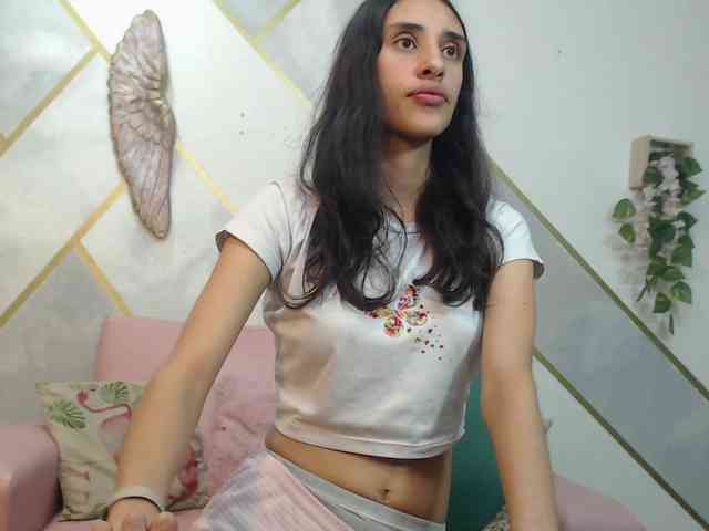 Roxana_ webcam