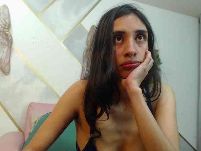 Roxana_ webcam