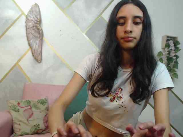 Roxana_ webcam