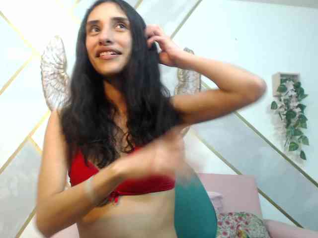 Roxana_ webcam