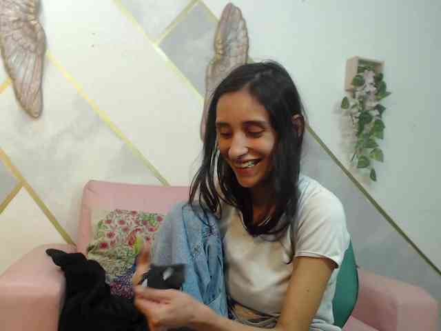 Roxana_ webcam