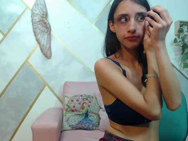 Roxana_ webcam