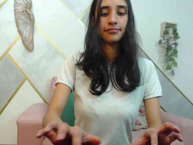 Roxana_ webcam