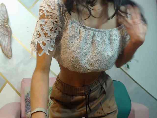 Roxana_ webcam