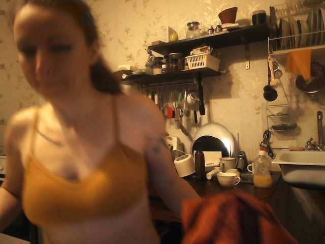GLAMYR252's BongaCams show and profile