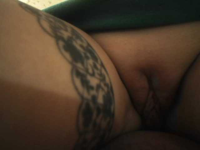 GLAMYR252's BongaCams show and profile