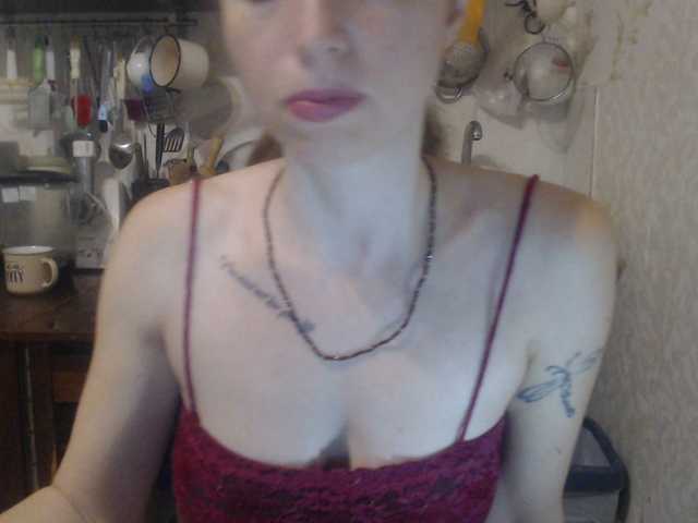 GLAMYR252's BongaCams show and profile