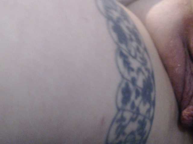 GLAMYR252's BongaCams show and profile