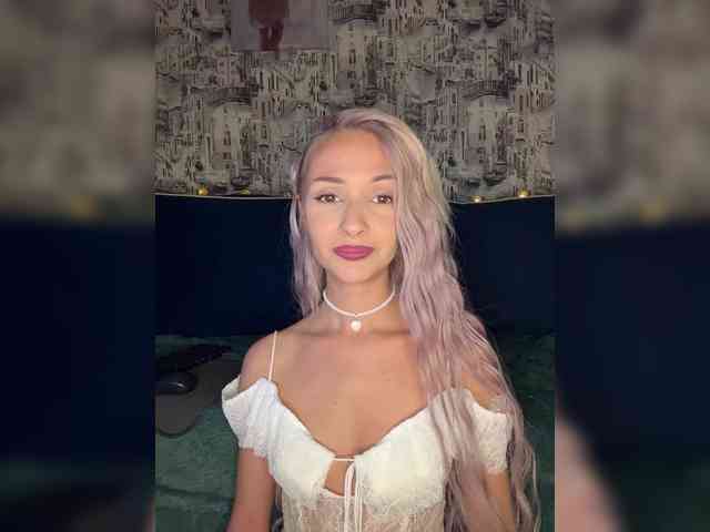 KiraWhite