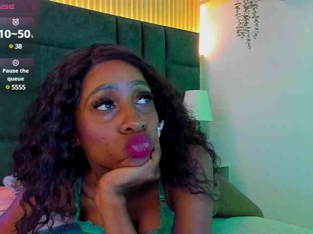 private live web cam AntonellaHot1