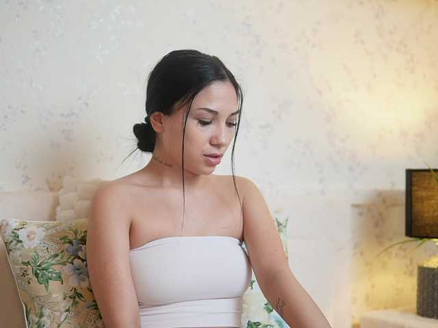 AmyKaiya's BongaCams show and profile