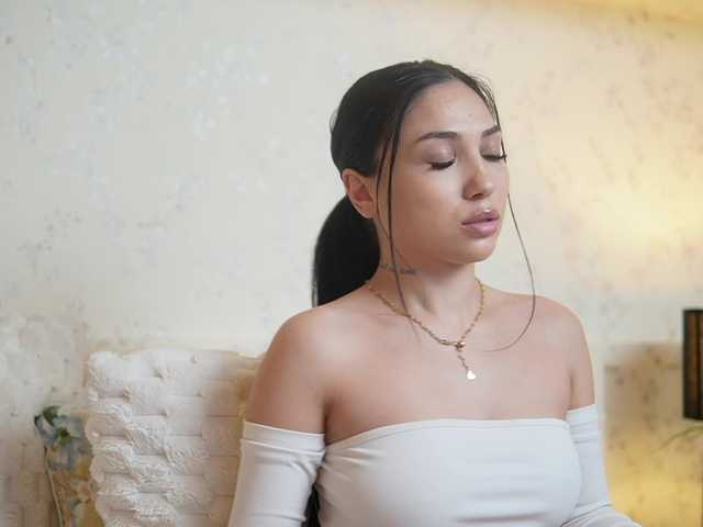 AmyKaiya live cam profile