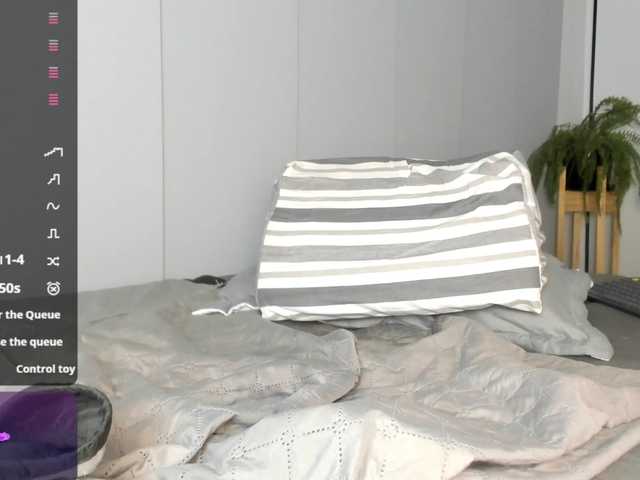 TanishaEvanss's BongaCams show and profile