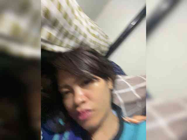 Chix1990 webcam