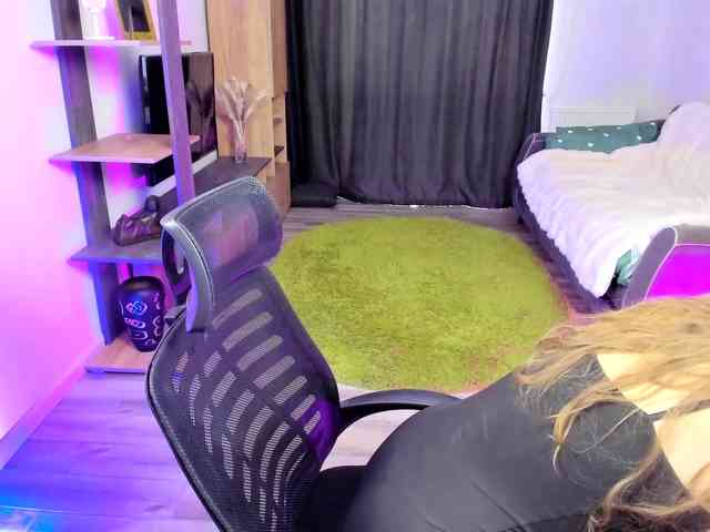 StrippingLady webcam